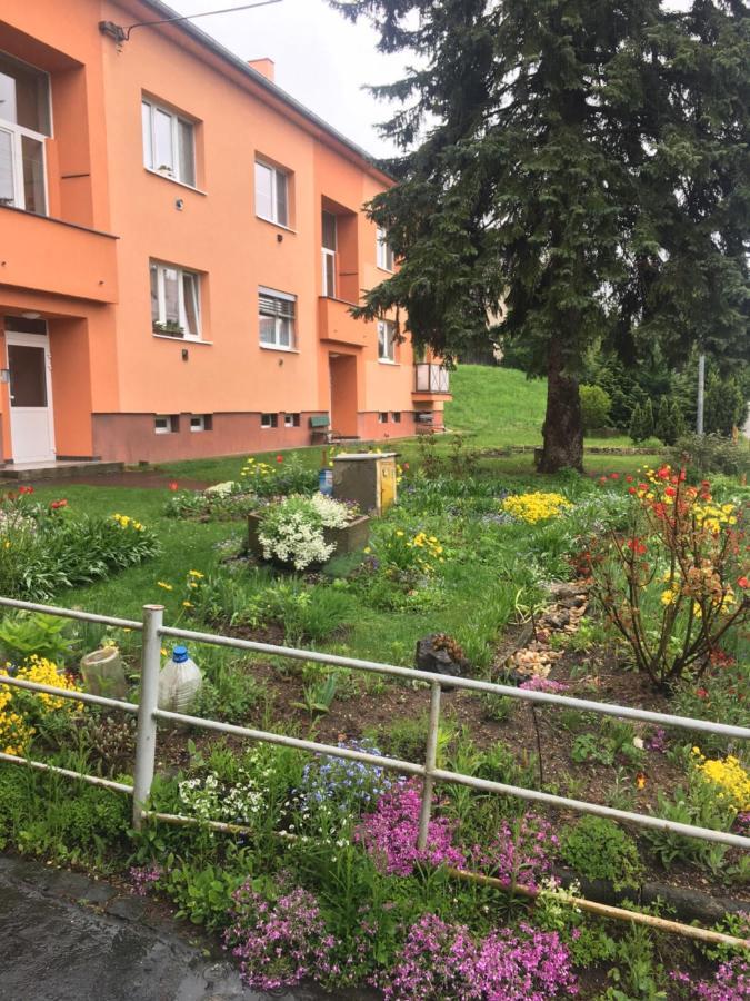 apartmán MONYA Turčianske Teplice Exterior foto
